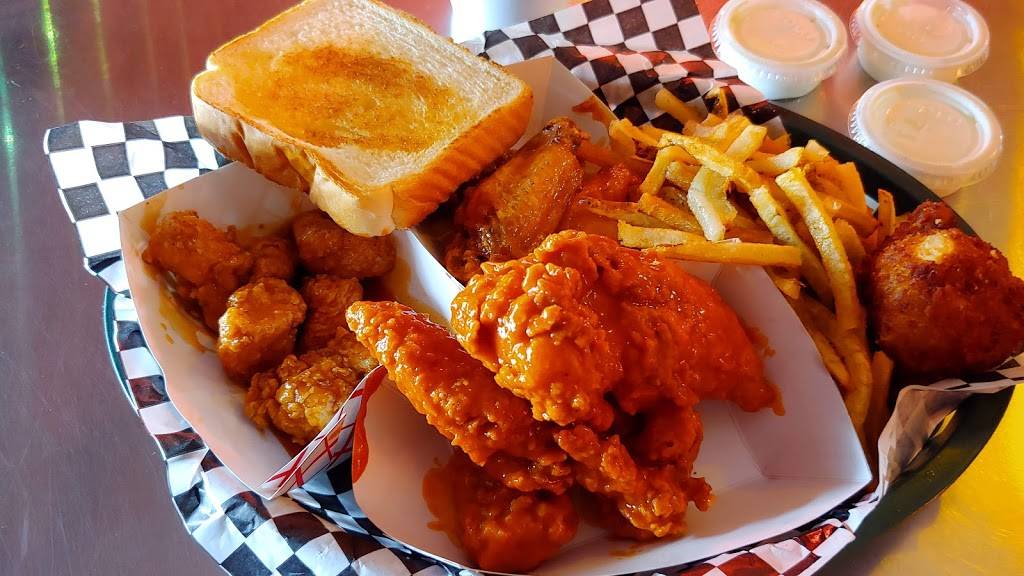 Outlanders Southern Chicken | restaurant | 7215 Nolensville Rd, Nolensville, TN 37135, USA | 6152837975 OR +1 615-283-7975