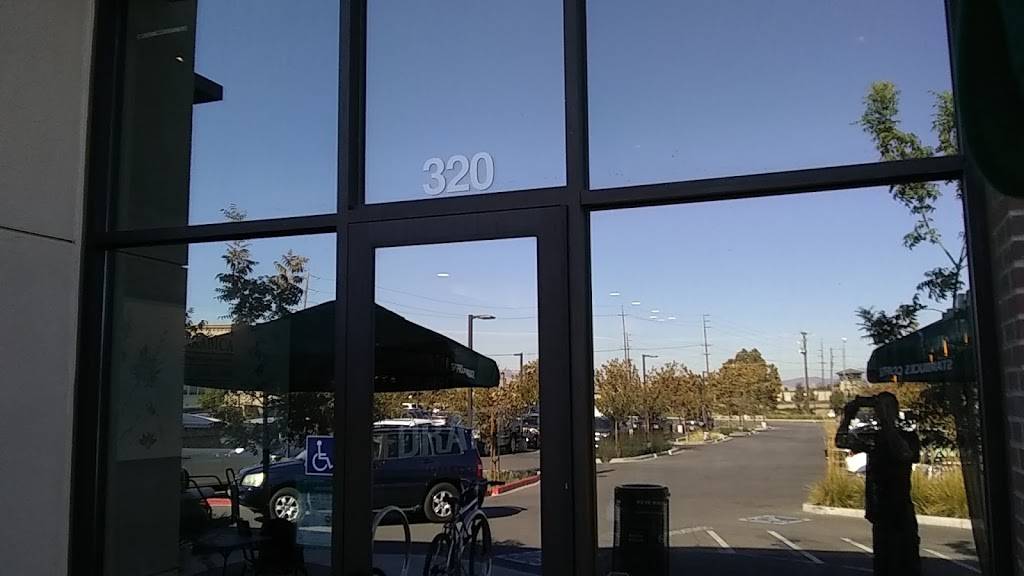 Starbucks | cafe | 3040 Bernal Ave #320, Pleasanton, CA 94566, USA | 9255197565 OR +1 925-519-7565