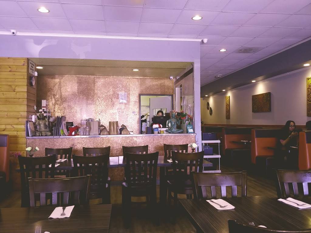 Thai Basil | restaurant | 2431 E Chapman Ave, Fullerton, CA 92831, USA | 7147380888 OR +1 714-738-0888