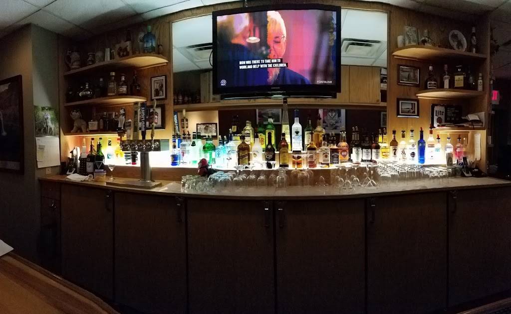 Hungry Wolf | restaurant | 20400 E Austin Rd, Manchester, MI 48158, USA | 7344289380 OR +1 734-428-9380