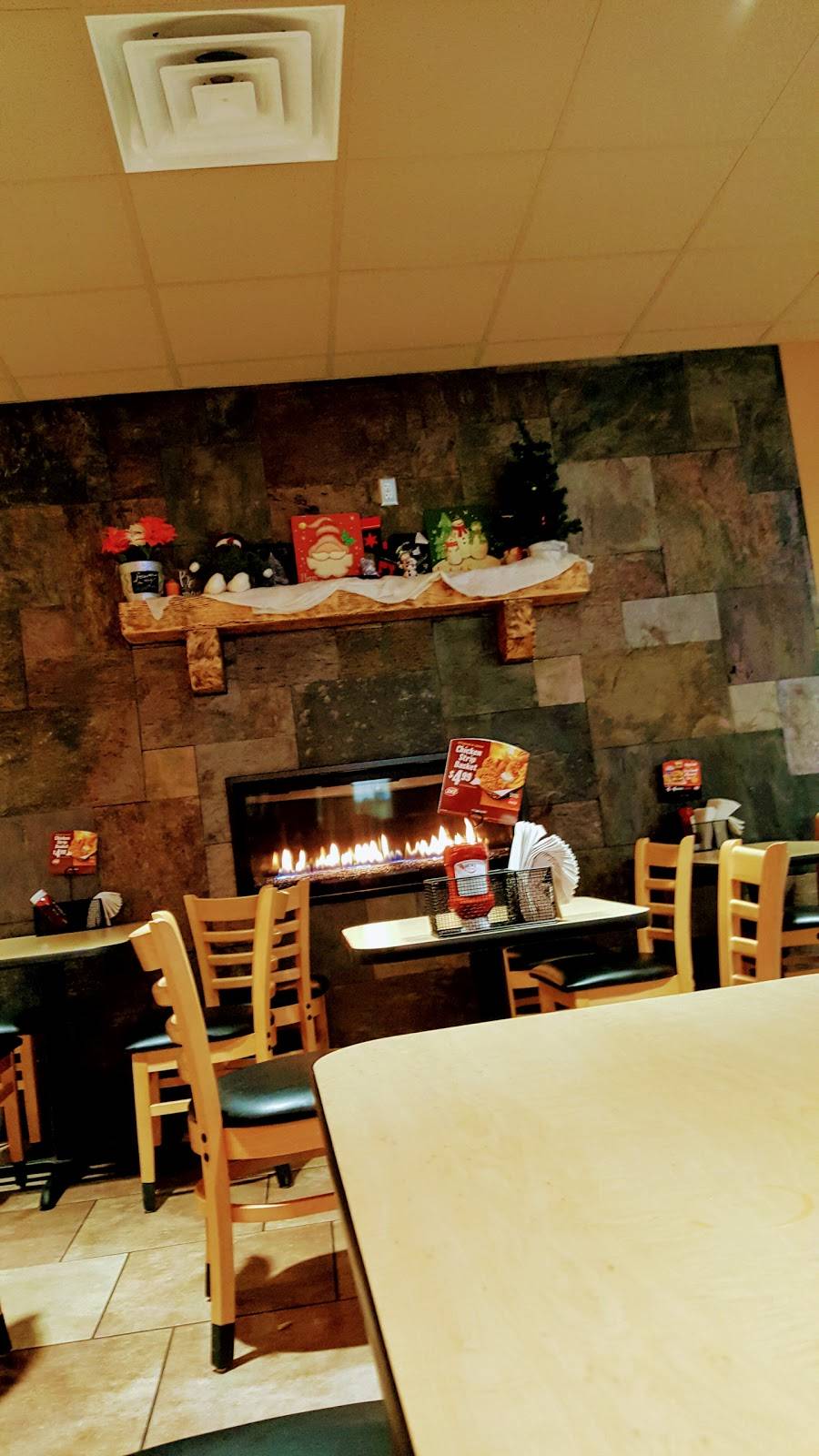 Dairy Queen Grill & Chill | restaurant | 100 Church Hill Rd, Somerset, WI 54025, USA | 7152475428 OR +1 715-247-5428