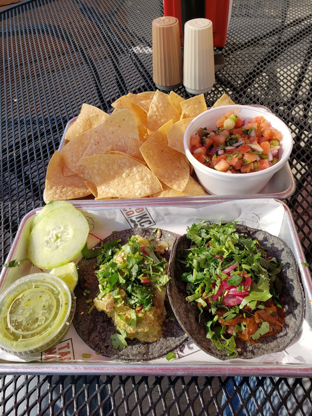 Taco Naco KC | restaurant | 8220 Metcalf Ave, Overland Park, KS 66204, USA | 9137308565 OR +1 913-730-8565