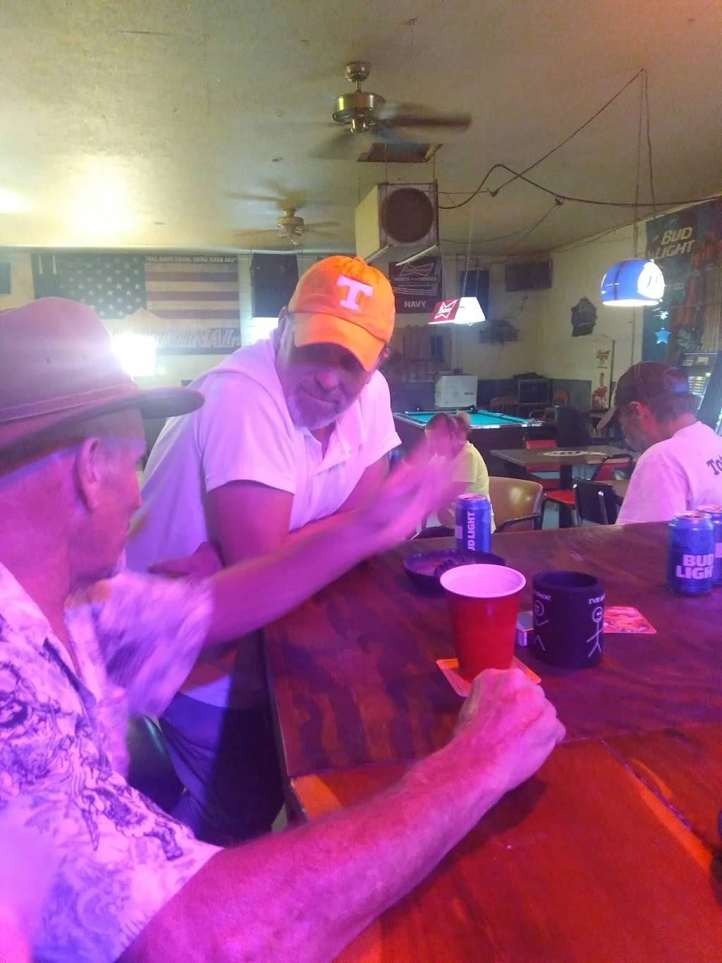 Big Springs Bar & Grill | restaurant | 149 Big Springs Rd, Monroe, TN 38573, USA | 9318239474 OR +1 931-823-9474