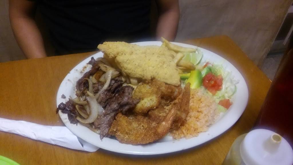 El Jacalito # 3 | restaurant | 1621 New York Ave, Arlington, TX 76010, USA | 8178605313 OR +1 817-860-5313