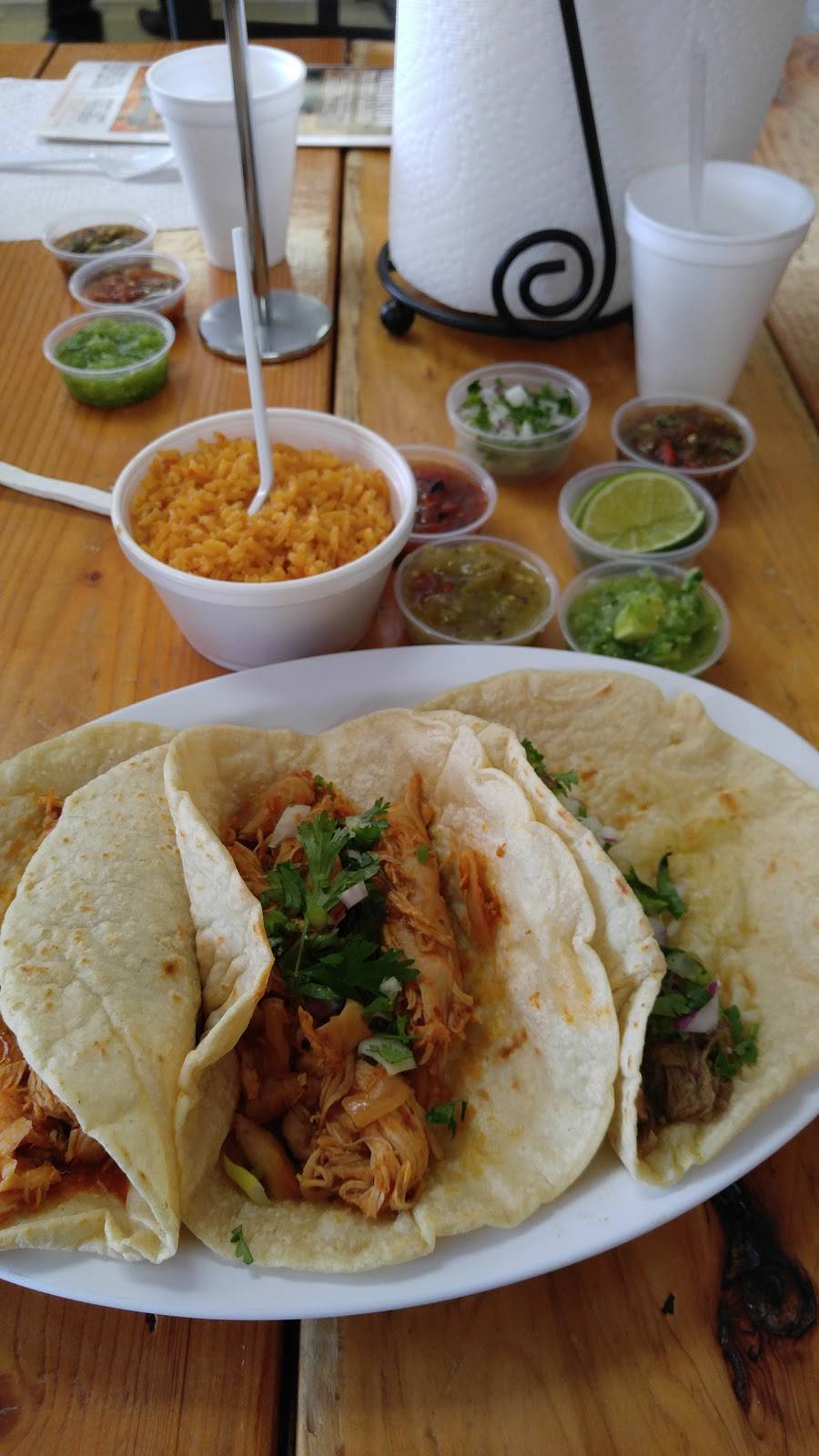 El Pollo Vagabundo | restaurant | 101 Grand Ave, Northlake, IL 60164, USA | 8472880713 OR +1 847-288-0713