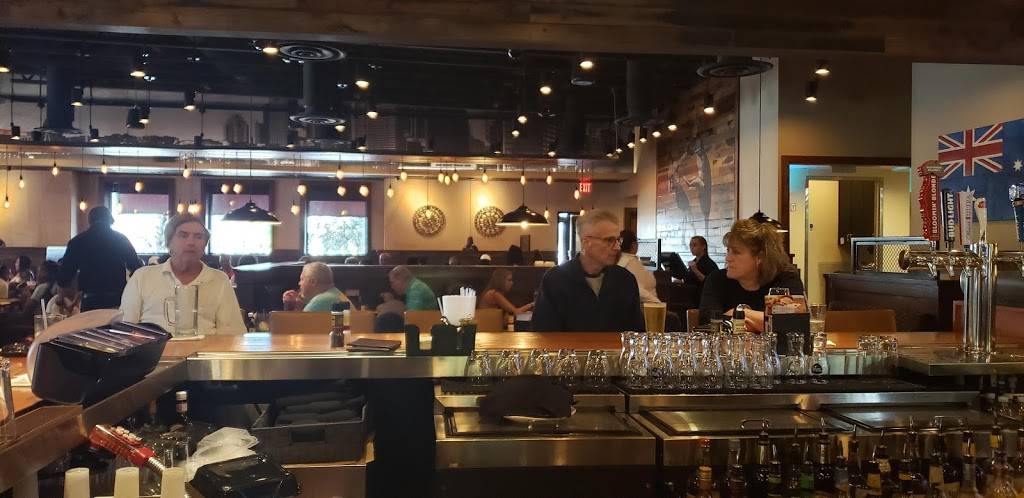 Outback Steakhouse | restaurant | 6040 Elon Lane, Vero Beach, FL 32966, USA | 7725675222 OR +1 772-567-5222