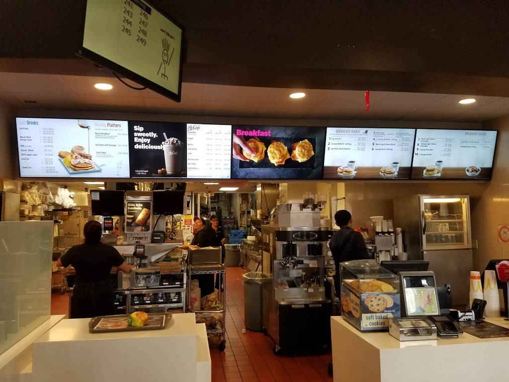 McDonalds | cafe | 3810 S Bristol St, Santa Ana, CA 92704, USA | 7145452380 OR +1 714-545-2380