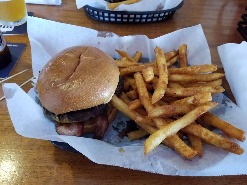 HopLite Irish Pub and Restaurant | restaurant | 720 N Lake Park Blvd, Carolina Beach, NC 28428, USA | 9104584745 OR +1 910-458-4745