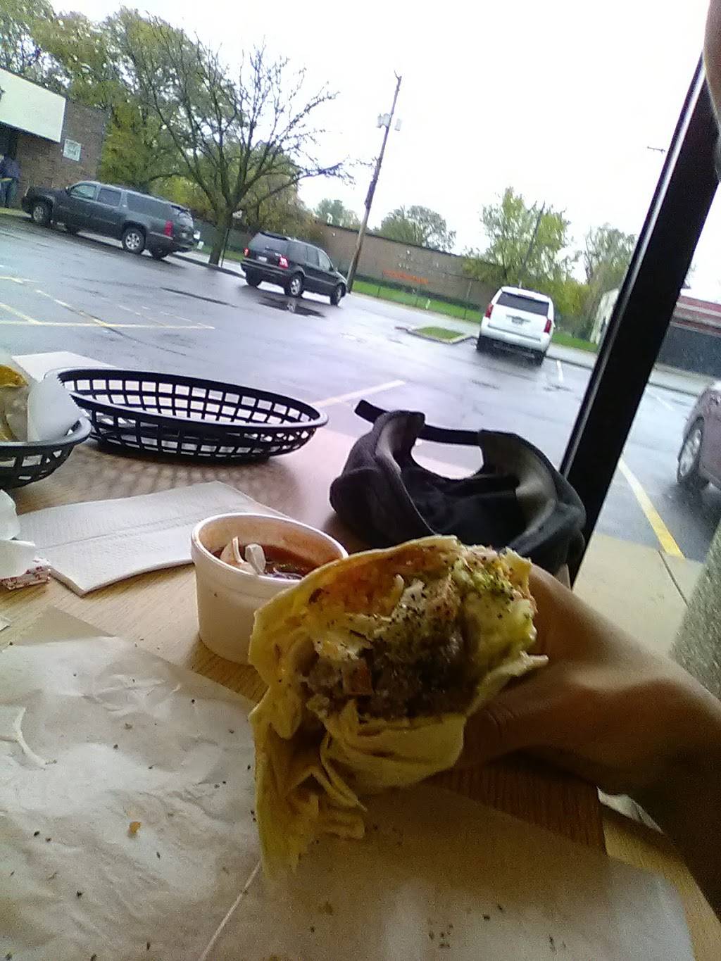 Hernandez Burrito Station | restaurant | 1832, 2750 W 111th St, Chicago, IL 60655, USA | 7738818479 OR +1 773-881-8479