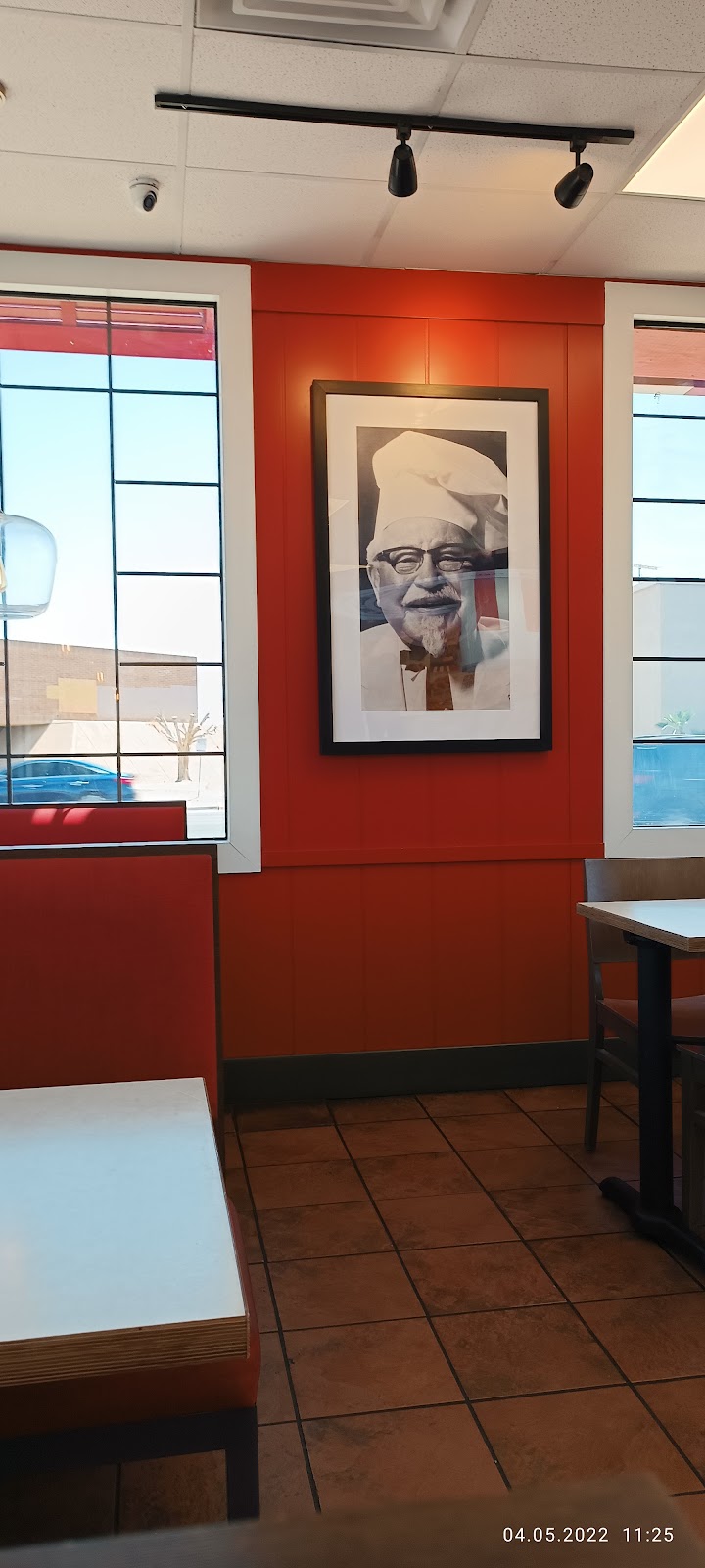 KFC | restaurant | 1950 S 4th Ave, Yuma, AZ 85364, USA | 9287822578 OR +1 928-782-2578