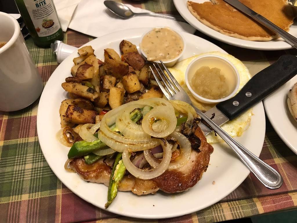 Exeter Whistle Stop | restaurant | 401 E Pine St, Exeter, CA 93221, USA | 5595921100 OR +1 559-592-1100