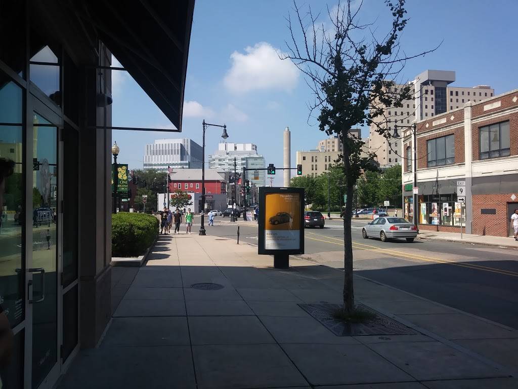 Dunkin | bakery | 1631 Tremont St, Boston, MA 02120, USA | 6172328770 OR +1 617-232-8770