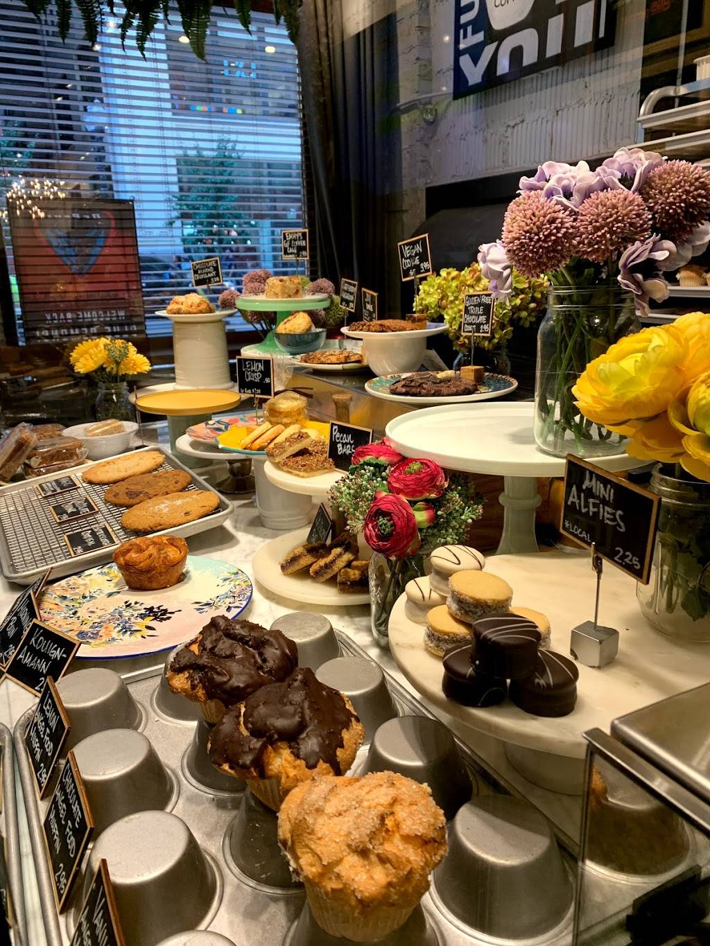 Beatrix Market | restaurant | 23 E Jackson Blvd, Chicago, IL 60604, USA | 3125830598 OR +1 312-583-0598