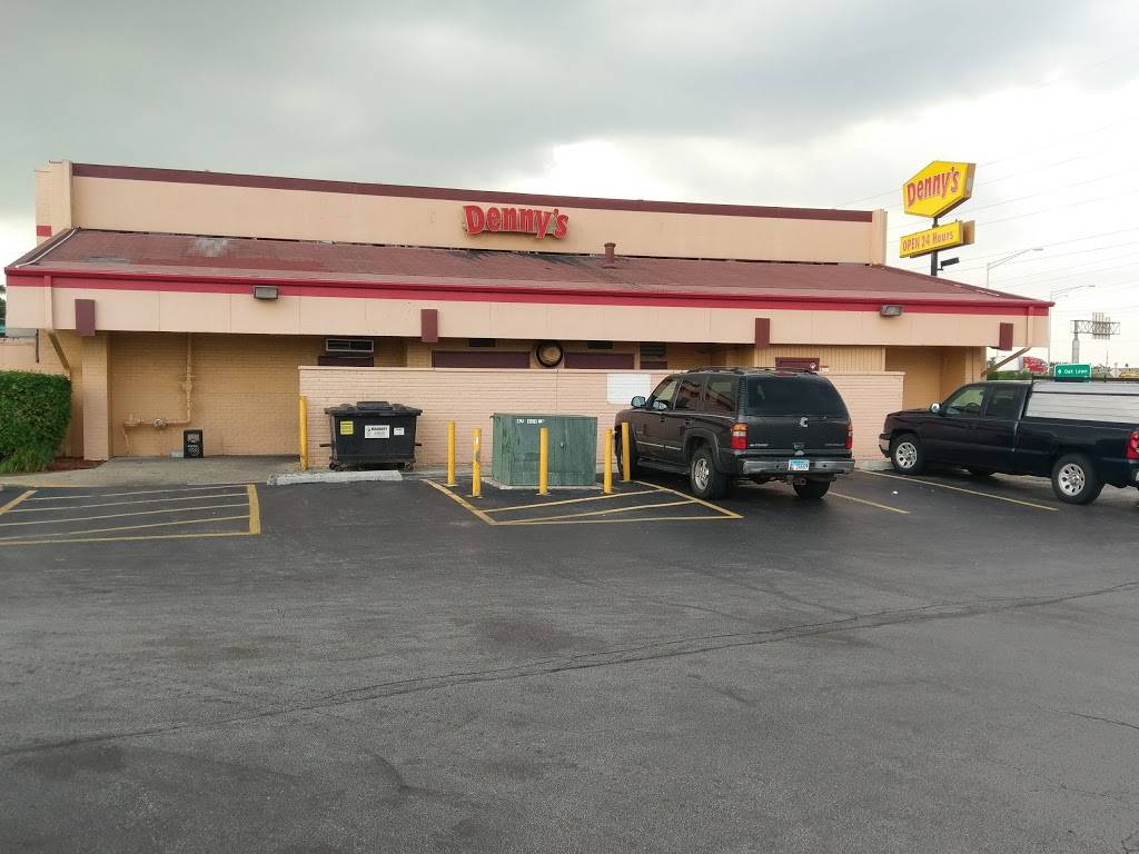 Dennys | restaurant | 7627 W 95th St, Hickory Hills, IL 60457, USA | 7085998666 OR +1 708-599-8666