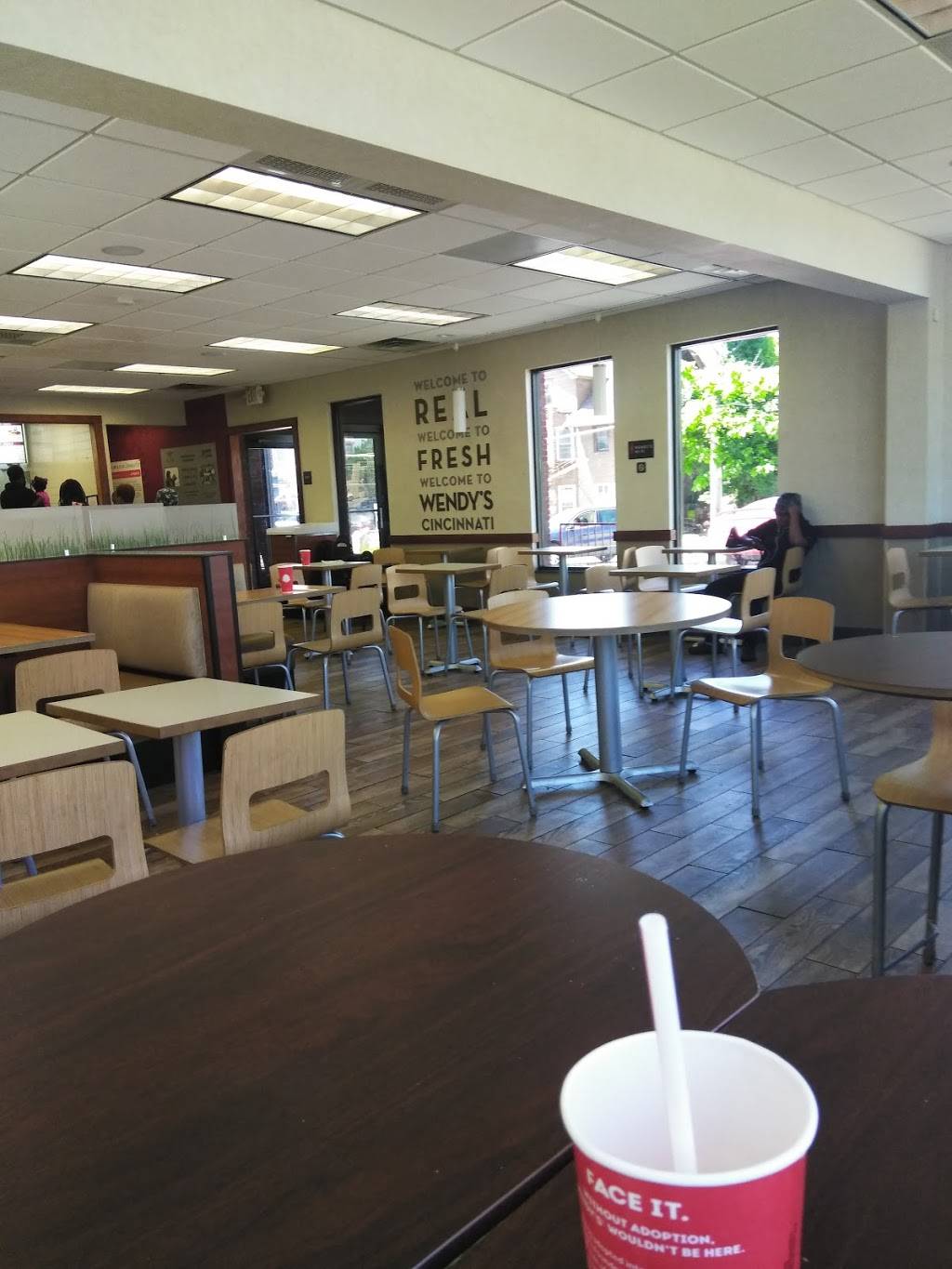 Wendys | restaurant | 855 William Howard Taft Rd, Cincinnati, OH 45206, USA | 5137511334 OR +1 513-751-1334