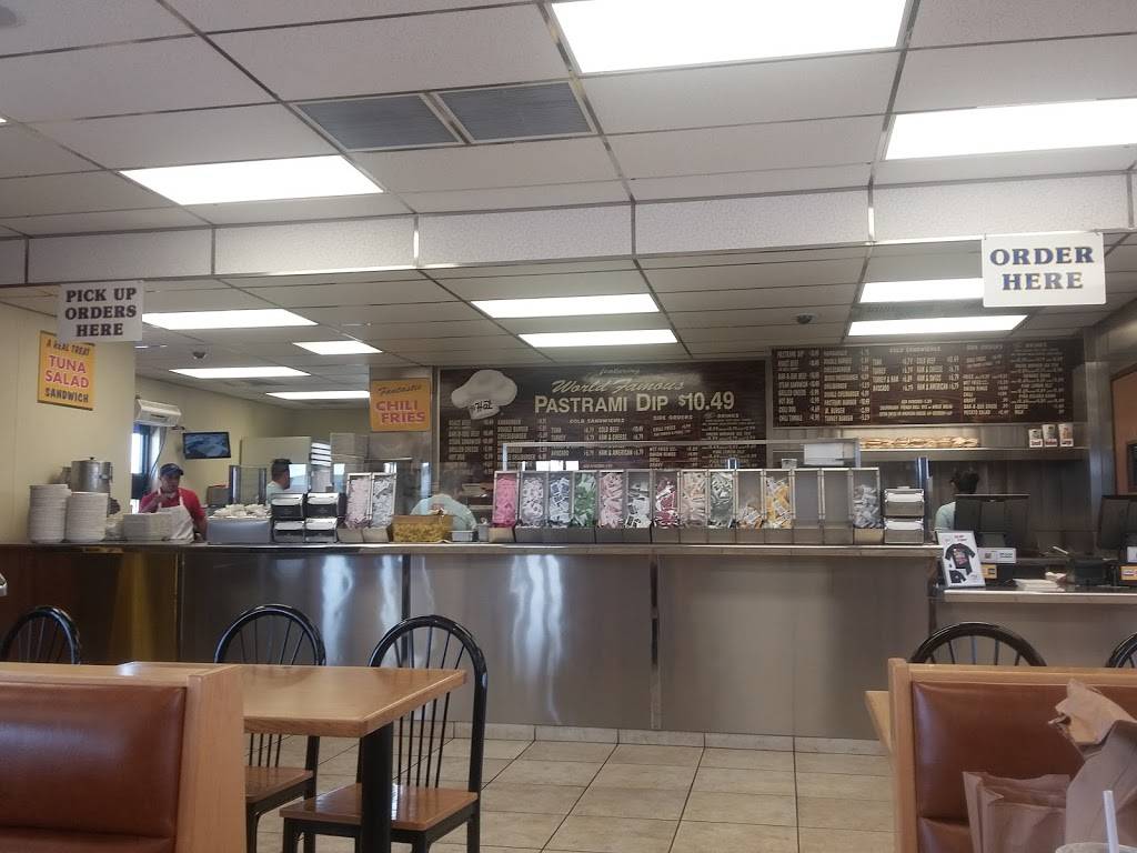 The Hat | restaurant | 40476 Murrieta Hot Springs Rd, Murrieta, CA 92563, USA | 9513042244 OR +1 951-304-2244