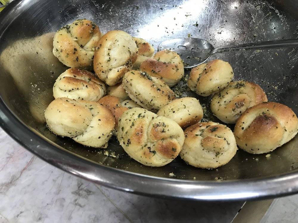 Zookini Pizza & Restaurant | restaurant | 60 Sicard St, New Brunswick, NJ 08901, USA | 7325456671 OR +1 732-545-6671