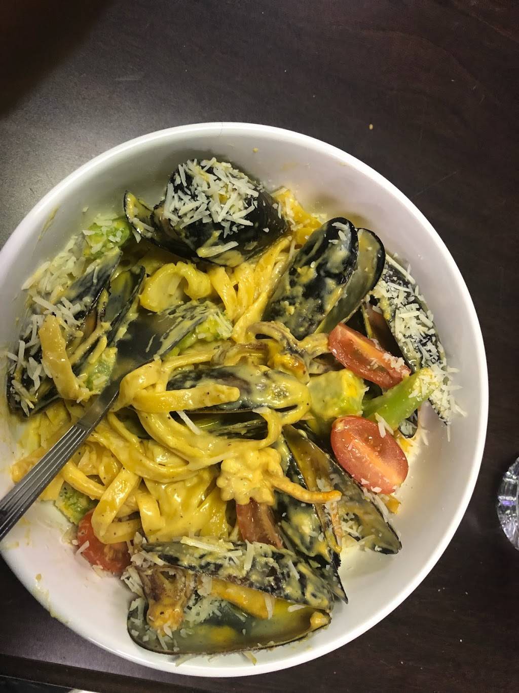 La Rosa Pizzeria & Cafe | restaurant | 6317 Charlotte Pike, Nashville, TN 37209, USA | 6158109523 OR +1 615-810-9523