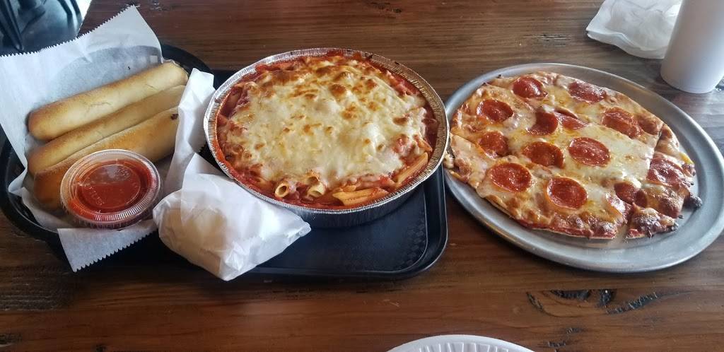 Rumas Deli | restaurant | 1500 Elm St, St Charles, MO 63301, USA | 6367573991 OR +1 636-757-3991