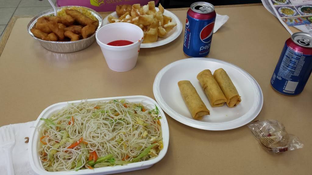 Golden Kitchen Restaurant | restaurant | 3311 N Sterling Ave, Peoria, IL 61604, USA | 3096866888 OR +1 309-686-6888