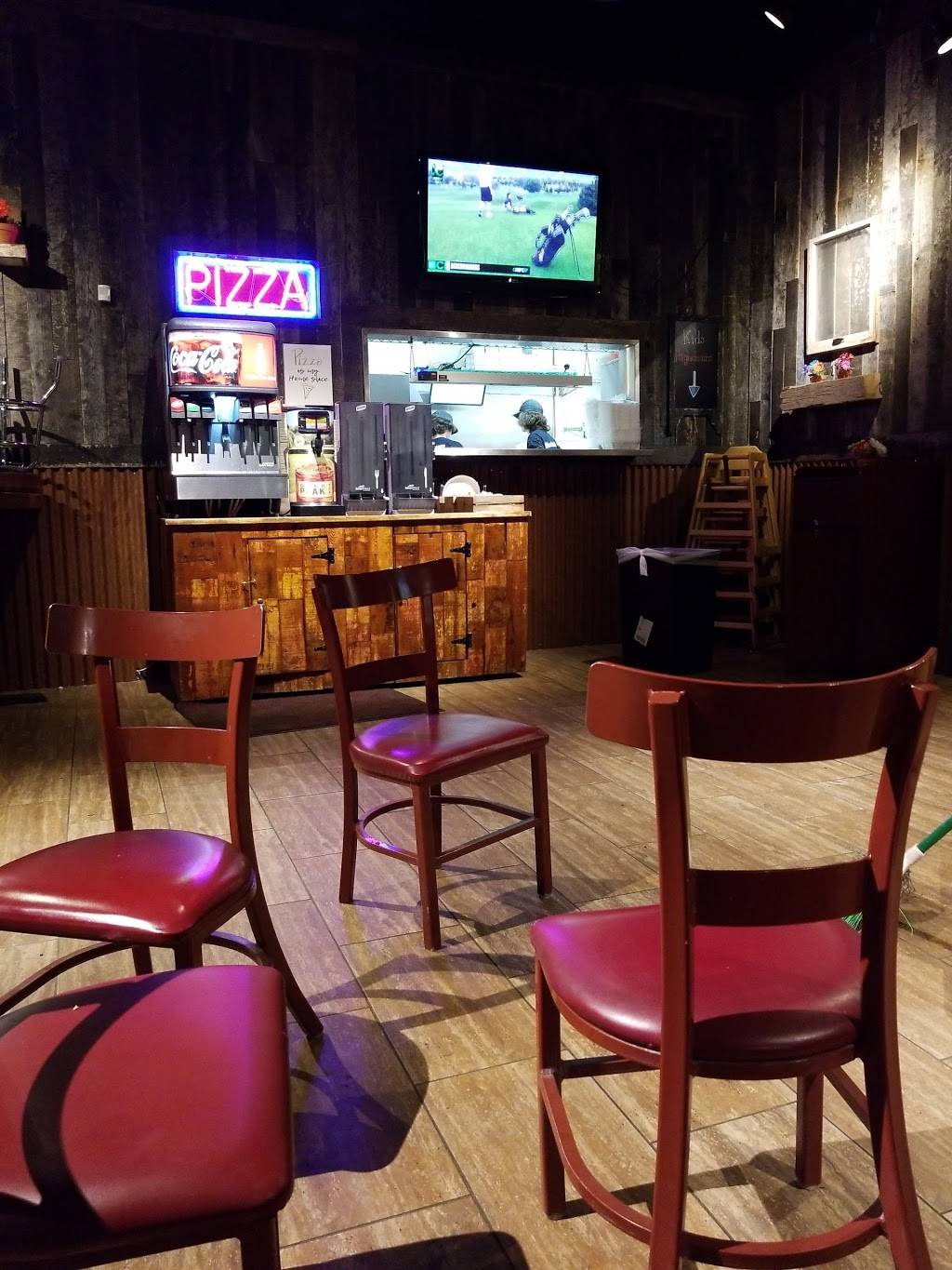 Giant Rustic Pizza | restaurant | 3945 E Camelback Rd, Phoenix, AZ 85018, USA | 6024229300 OR +1 602-422-9300