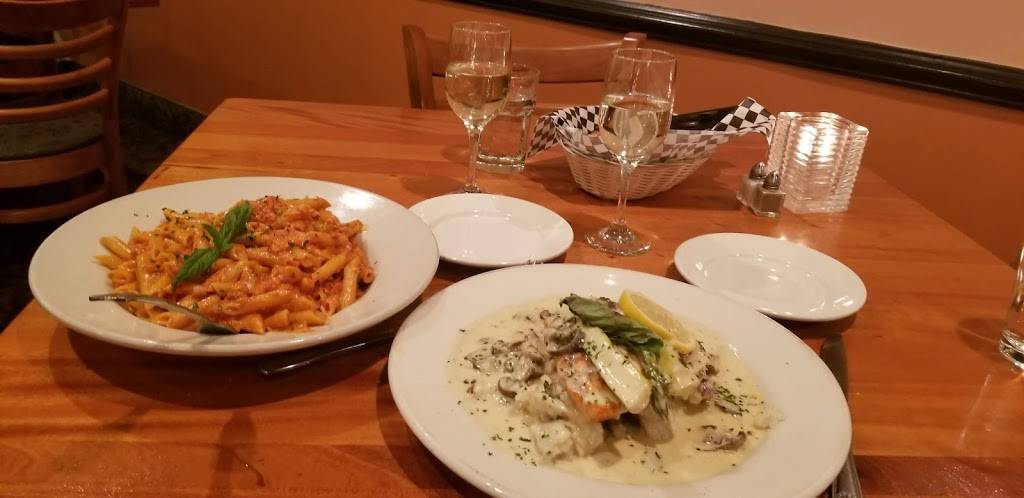 Vineyards Trattoria & Pizzeria | restaurant | 1405 Kiln Creek Pkwy, Newport News, VA 23602, USA | 7578740114 OR +1 757-874-0114