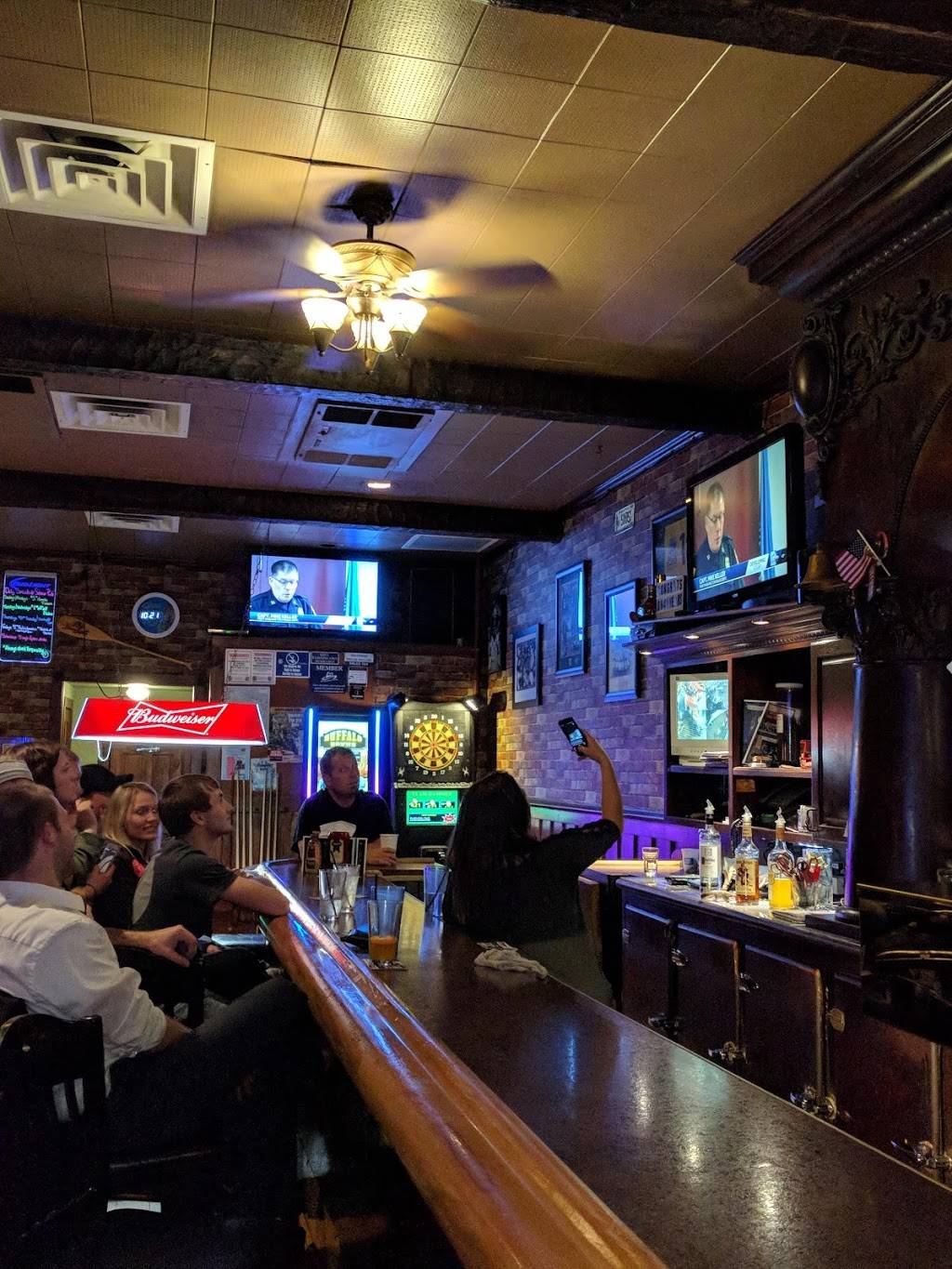 Schooner Pub | restaurant | 114 N Franklin St, Port Washington, WI 53074, USA | 2622842258 OR +1 262-284-2258