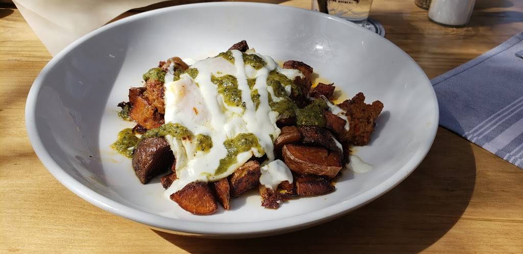 Loco Patron Brewery | restaurant | 14950 N Northsight Blvd, Scottsdale, AZ 85260, USA | 4806997271 OR +1 480-699-7271