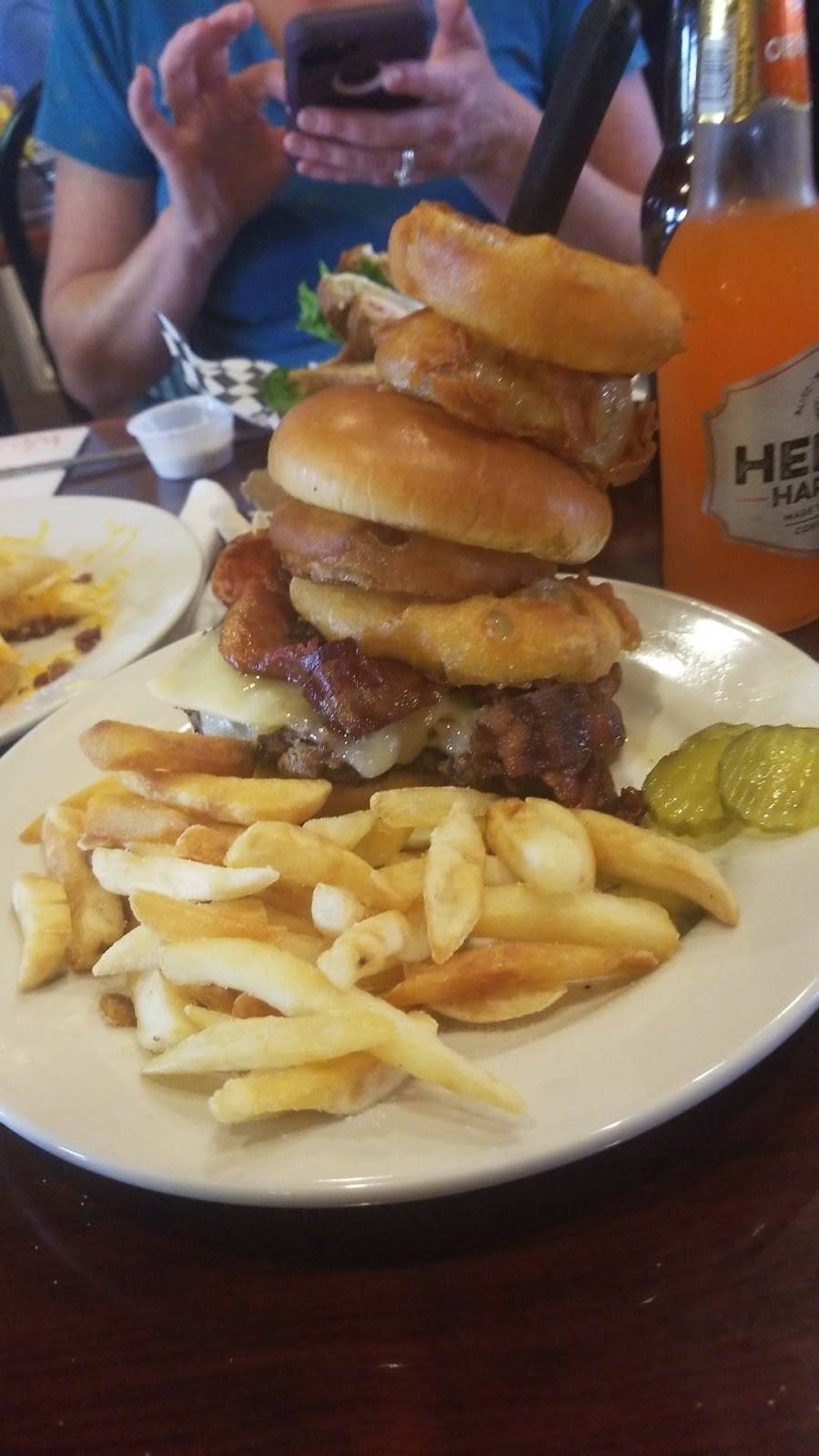 Clear Lake Grill | restaurant | 4450 Clear Lake Rd, Grass Lake, MI 49240, USA | 7344758883 OR +1 734-475-8883