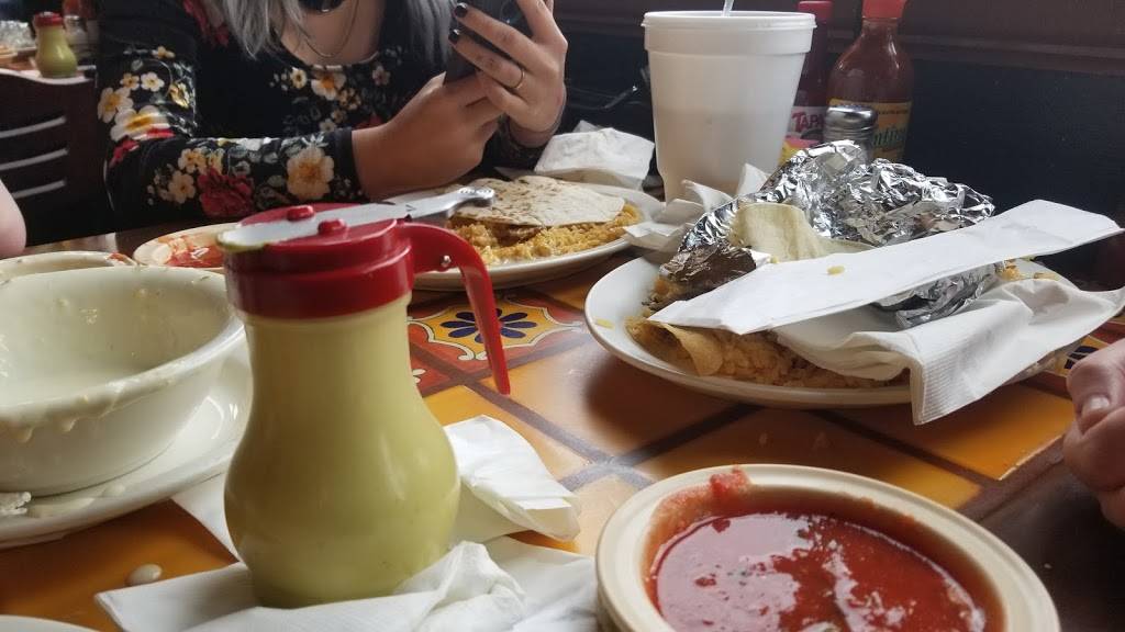 Los Comales Restaurant | restaurant | 4774 Summer Ave, Memphis, TN 38122, USA | 9016839530 OR +1 901-683-9530