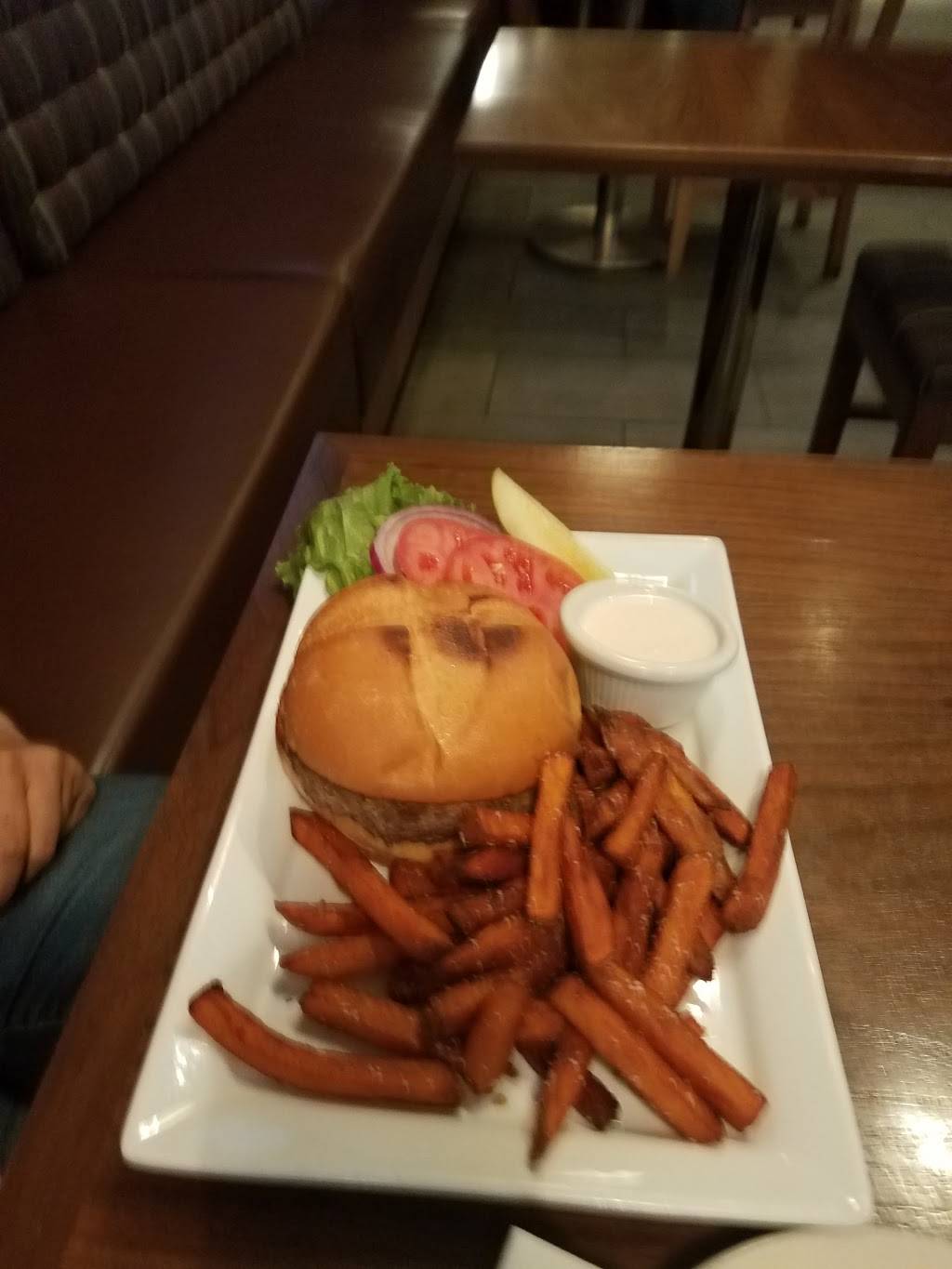 Hangar Bar and Grill | restaurant | 1471 N 4th St, San Jose, CA 95112, USA | 4084520200 OR +1 408-452-0200