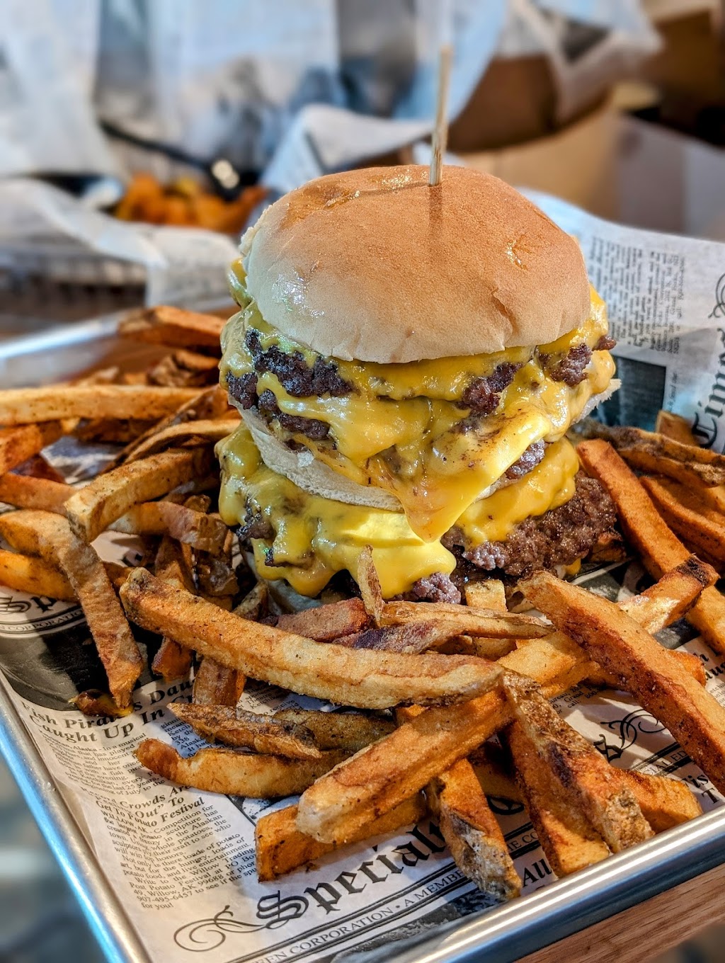 Back 2 Barney’s | restaurant | 814 Raccoon St, Aliquippa, PA 15001, USA | 7242030787 OR +1 724-203-0787