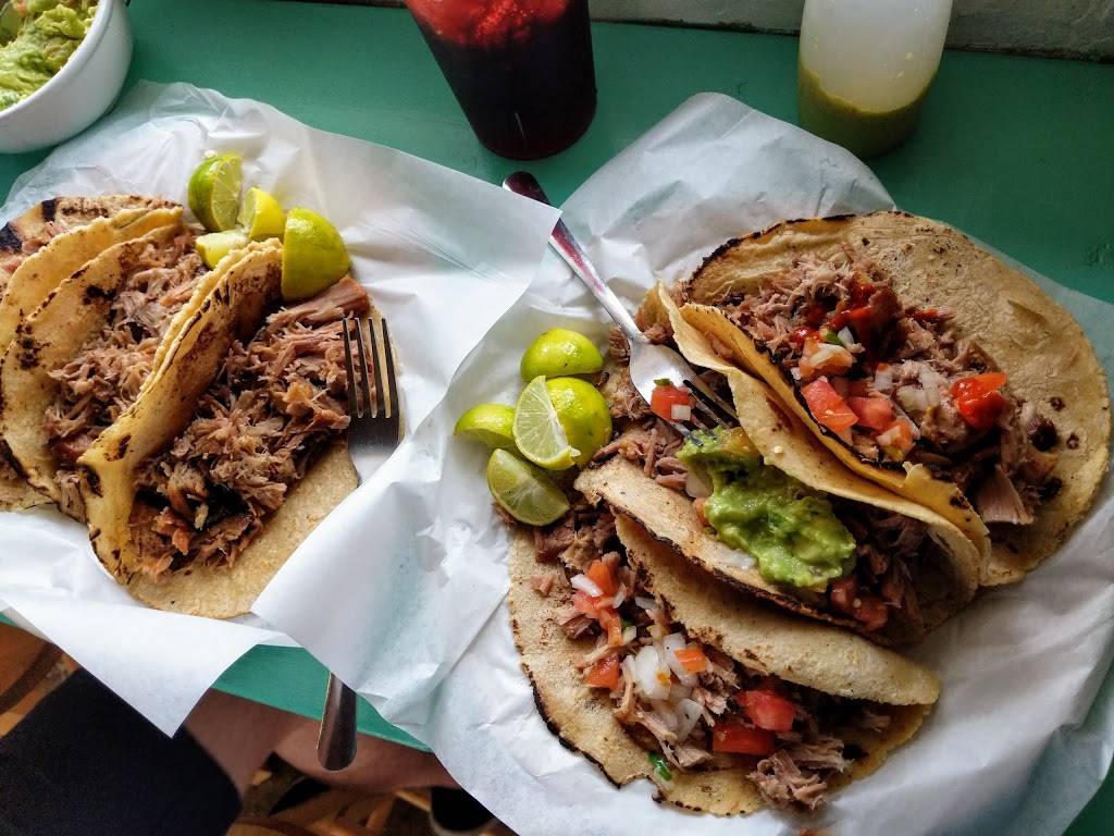 Carnitas Lonja | restaurant | 1107 Roosevelt Ave, San Antonio, TX 78210, USA | 2106123626 OR +1 210-612-3626