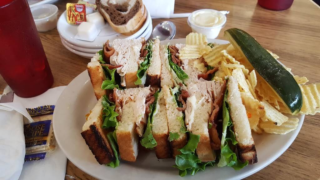 Benjis Deli | meal takeaway | 4156 N Oakland Ave, Milwaukee, WI 53211, USA | 4143327777 OR +1 414-332-7777