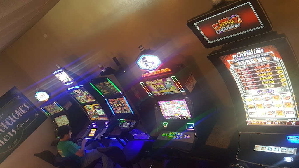 Johnny Provolones | restaurant | 1314 N Michigan Ave, Marshall, IL 62441, USA | 2178262100 OR +1 217-826-2100