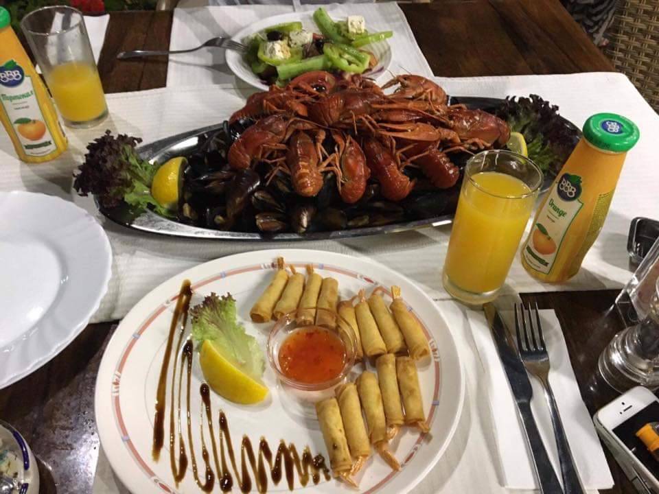 Best Sushi Grill | restaurant | 13525 Palm Dr #3, Desert Hot Springs, CA 92240, USA | 7602511793 OR +1 760-251-1793