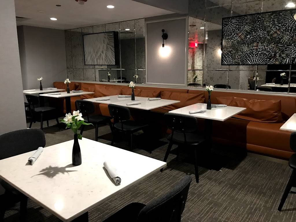 Juniper Spirits & Oysters | restaurant | 1244 N Dearborn Pkwy, Chicago, IL 60610, USA | 3124165811 OR +1 312-416-5811