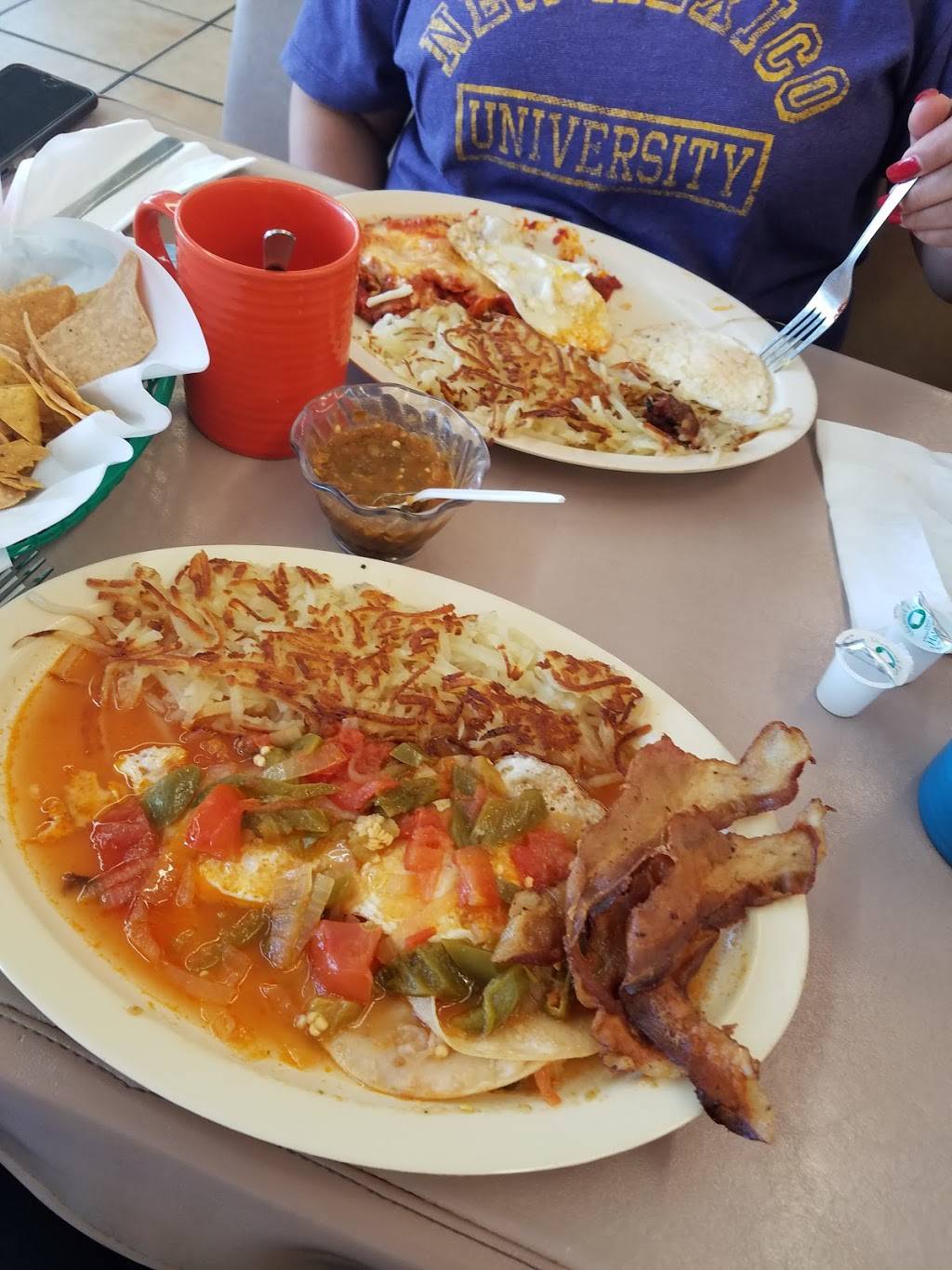 Jaimes Hut Inn | restaurant | 598 N Yarbrough Dr, El Paso, TX 79915, USA | 9152289488 OR +1 915-228-9488