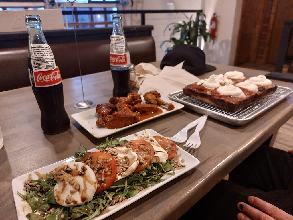 Taos Ale House - TSV | restaurant | 105 Sutton Pl, Taos Ski Valley, NM 87525, USA | 5752406963 OR +1 575-240-6963