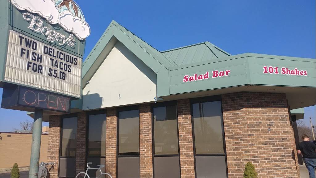 Bogeys | restaurant | 1718 N Plum St, Hutchinson, KS 67502, USA | 6206658189 OR +1 620-665-8189