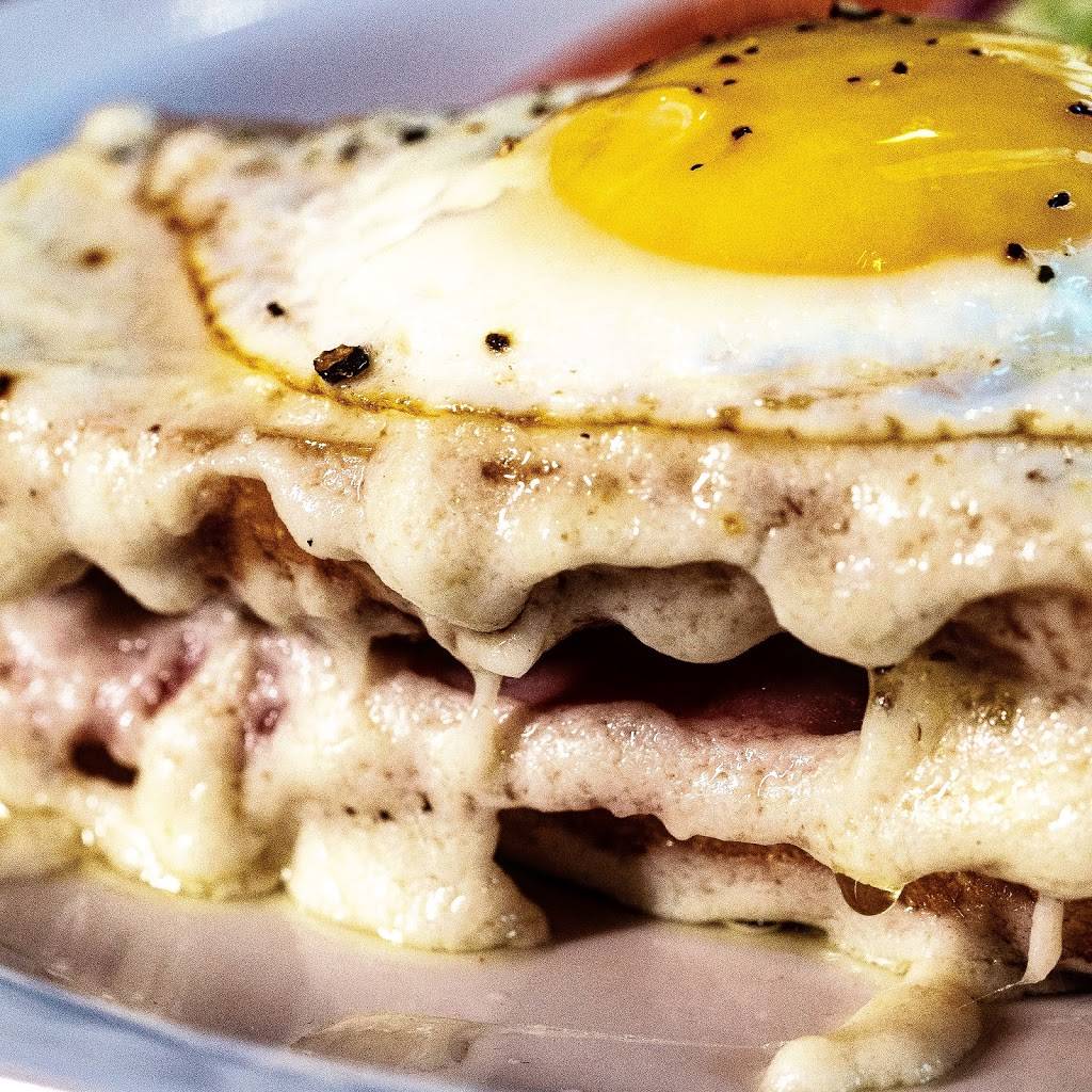 The Royal Underground | restaurant | 36-10 30th Ave, Astoria, NY 11103, USA | 7186066610 OR +1 718-606-6610