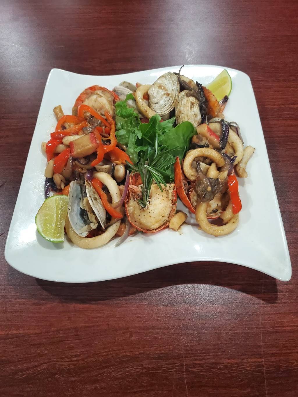 Las Palmas | restaurant | 445 Essex St, Lawrence, MA 01840, USA | 9785570045 OR +1 978-557-0045