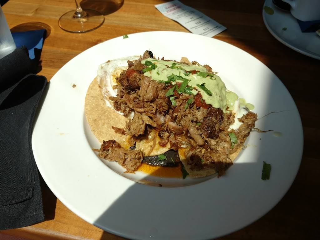 Screwtop Wine Bar | restaurant | 1025 N Fillmore St, Arlington, VA 22201, USA | 7038880845 OR +1 703-888-0845