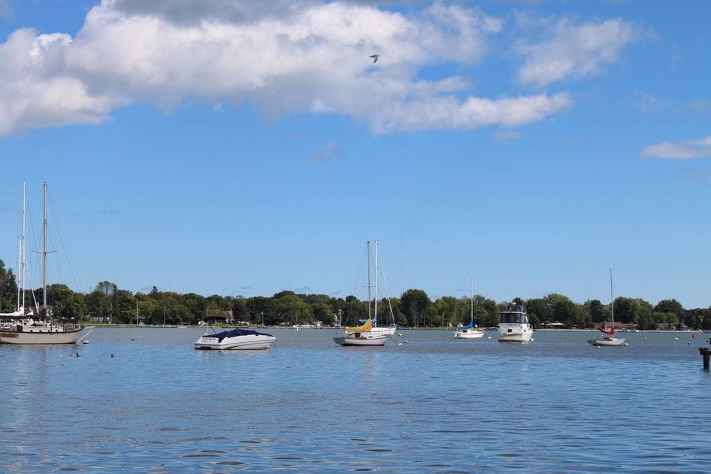 Sturgeon Bay Yacht Club | restaurant | 600 Nautical Dr, Sturgeon Bay, WI 54235, USA | 9207436934 OR +1 920-743-6934