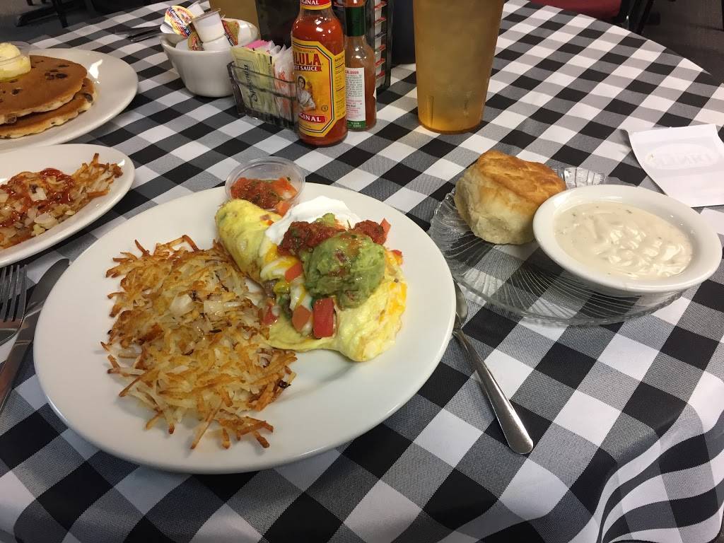 Division Street Diner | restaurant | 1800 W Division St, Arlington, TX 76012, USA | 8172741606 OR +1 817-274-1606