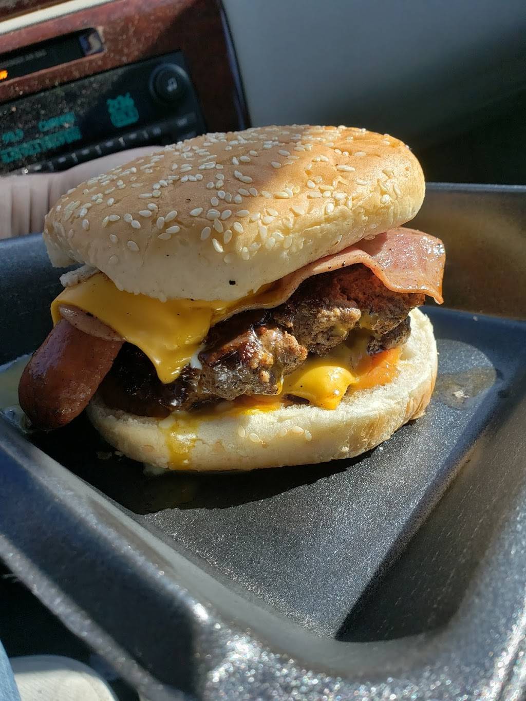 Voltzys Rootbeer Stand | restaurant | 4668 N Springboro Pike, Moraine, OH 45439, USA | 9372991440 OR +1 937-299-1440