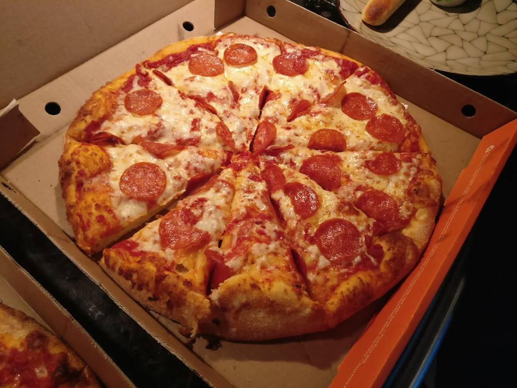 Pizza Pizza | meal delivery | 769 Tower St S, Fergus, ON N1M 2R2, Canada | 5197871111 OR +1 519-787-1111