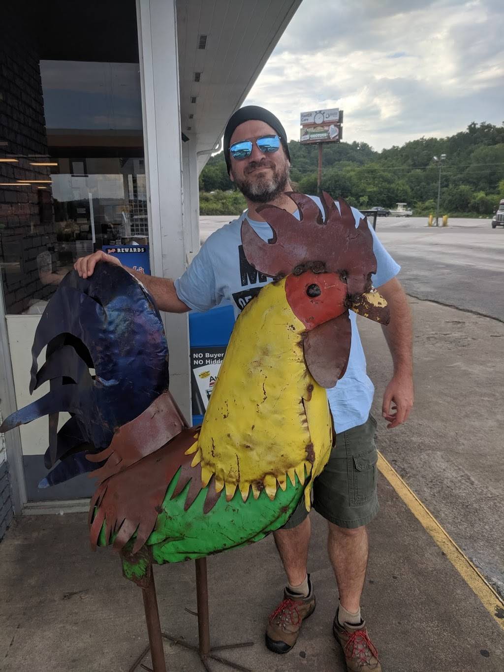 Shady Lawn Truck Stop | restaurant | 1371 Bryson Rd, Ardmore, TN 38449, USA | 9314680601 OR +1 931-468-0601