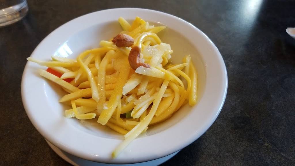 Qings Cuisine | restaurant | 610 Huronia Rd, Barrie, ON L4N 9H2, Canada | 7055036610 OR +1 705-503-6610