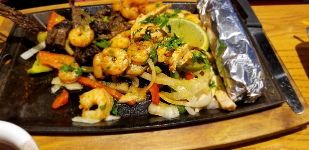 Chilis Grill & Bar | meal takeaway | 2612 N 75th Ave, Phoenix, AZ 85035, USA | 6238498847 OR +1 623-849-8847